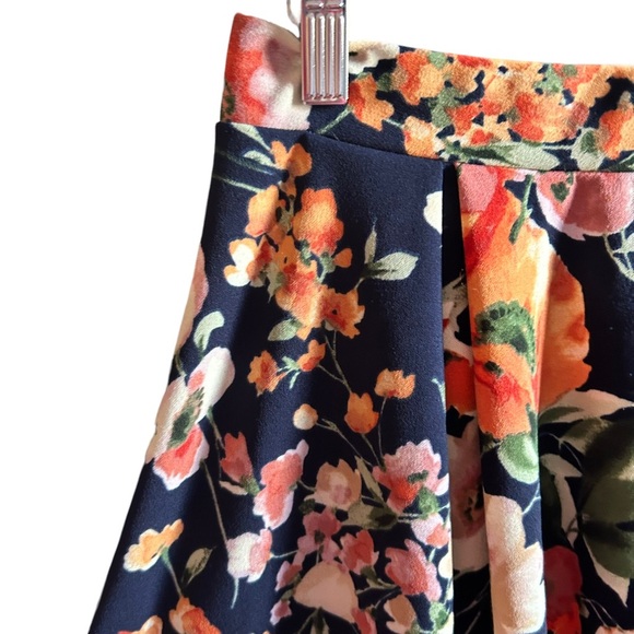 Faith And Joy Vintage Inspired Navy Floral Midi Swing Skirt Size Medium - Picture 7 of 10